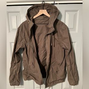 Zara Men’s Army Green Jacket in size Large. Only worn a few times!